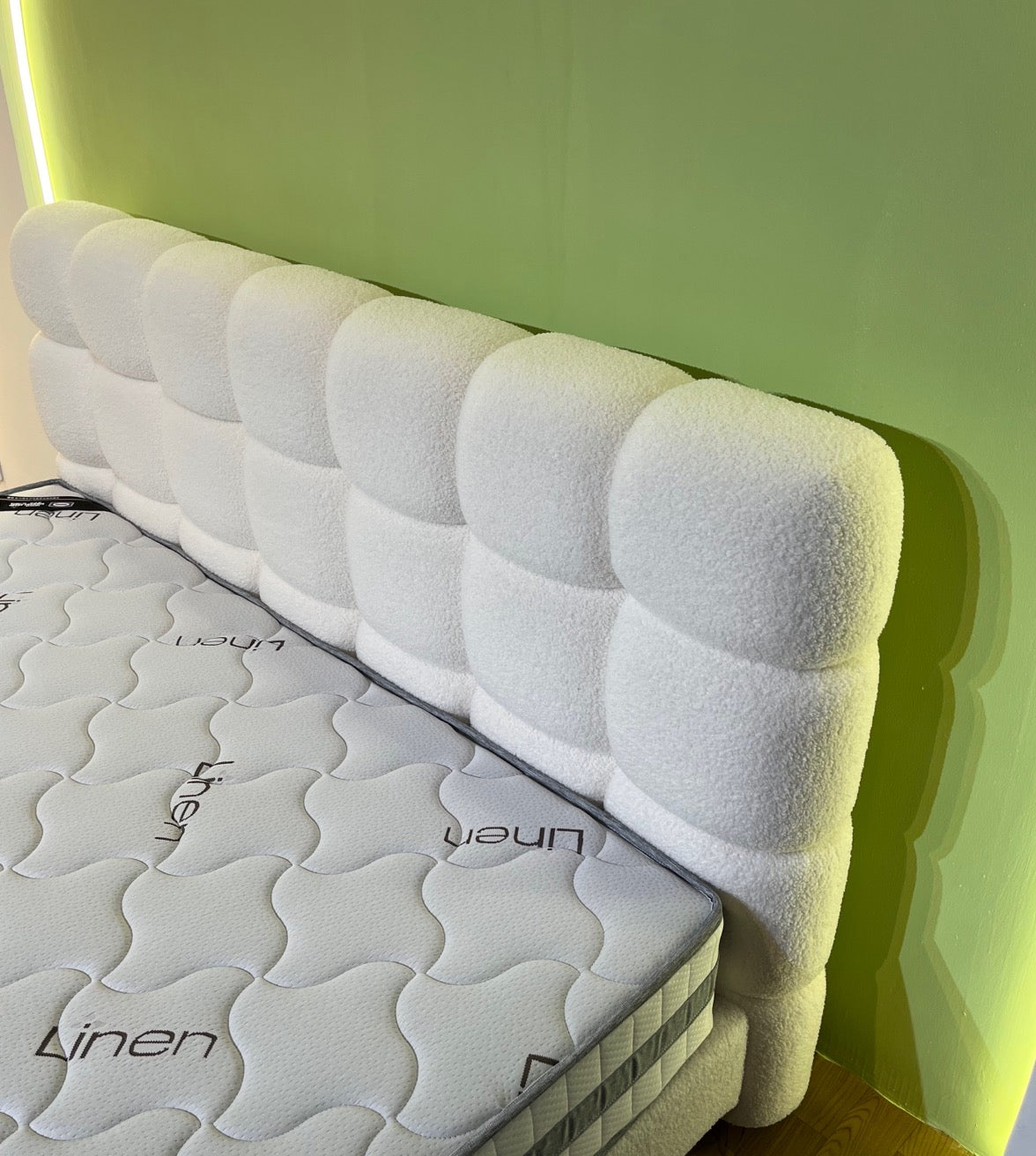 White/Pink/ Khaki/GreySolid Wood/Bed/7-Grid/153/183