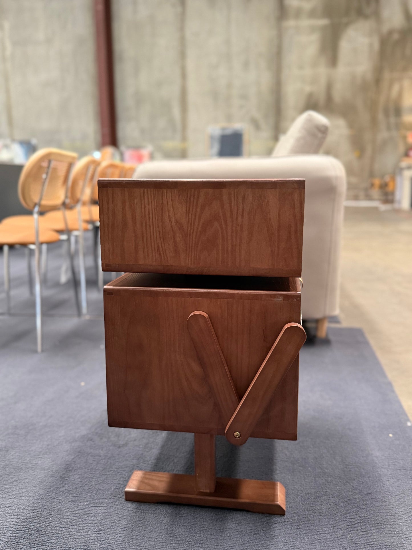 Solid Wood/Bedside Table/Cabinet