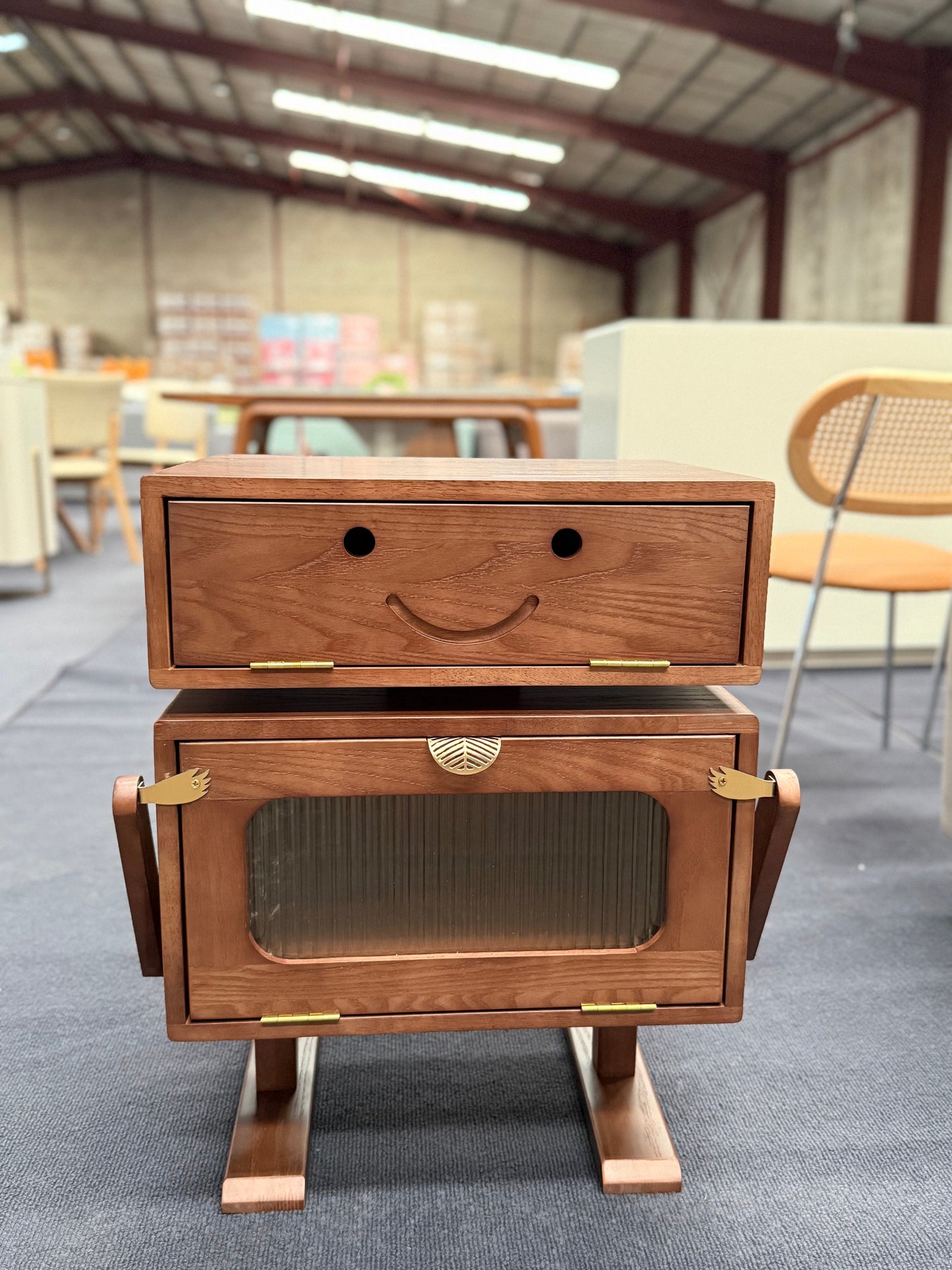 Solid Wood/Bedside Table/Cabinet