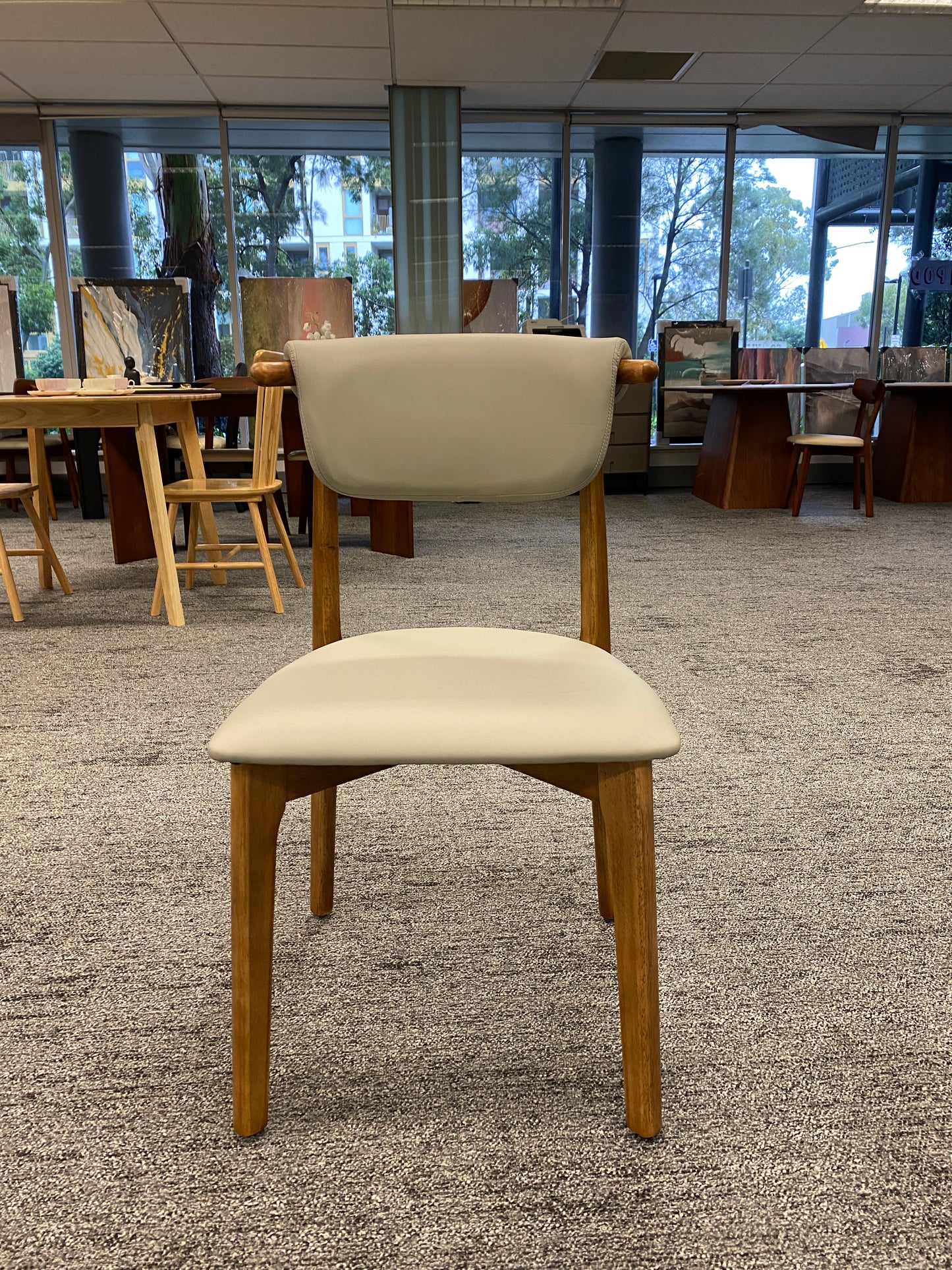 Black Oak Smoky Gray PU Cushion Chair