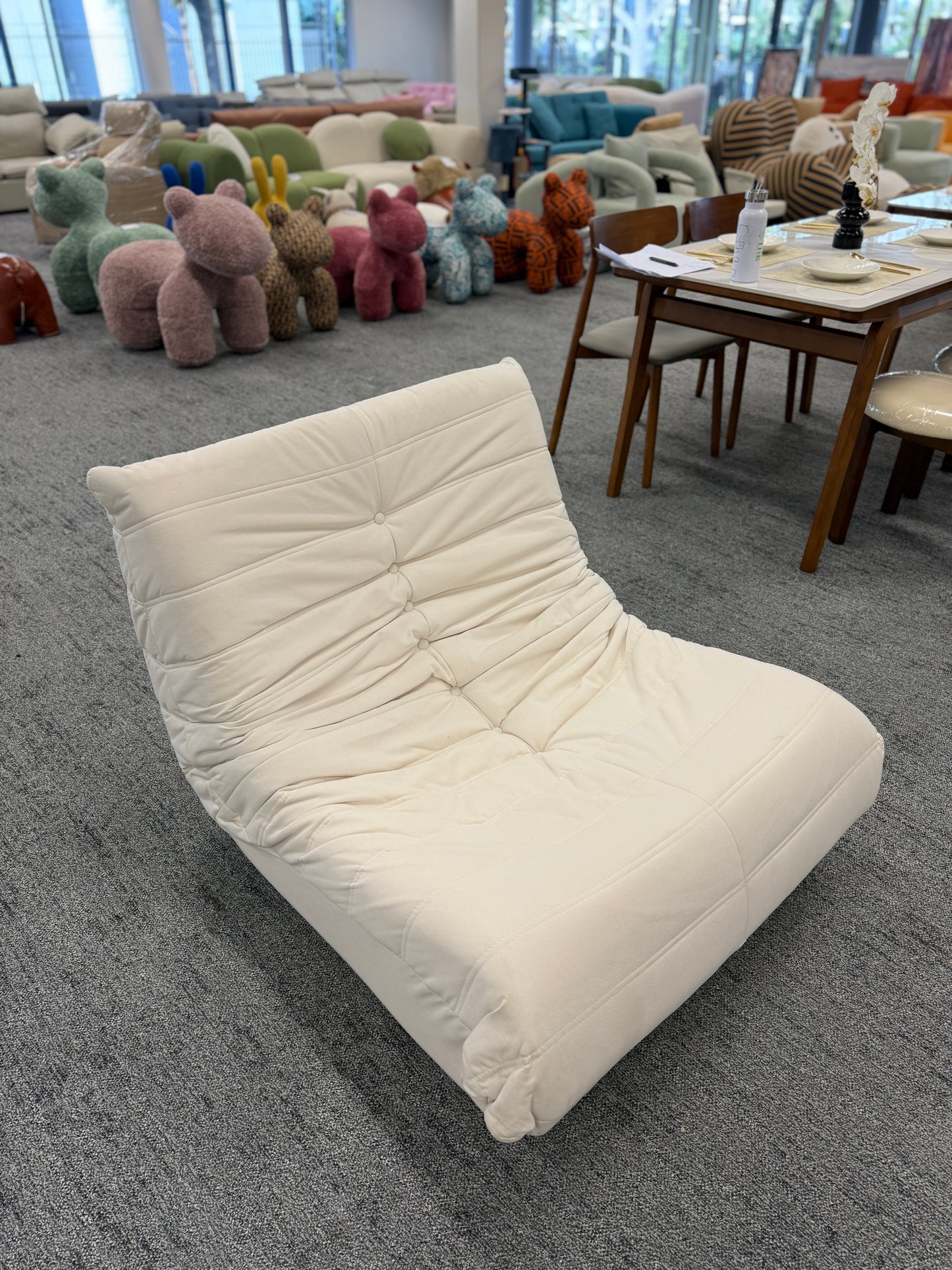White Tech Fabric Caterpillar Leisure Chair
