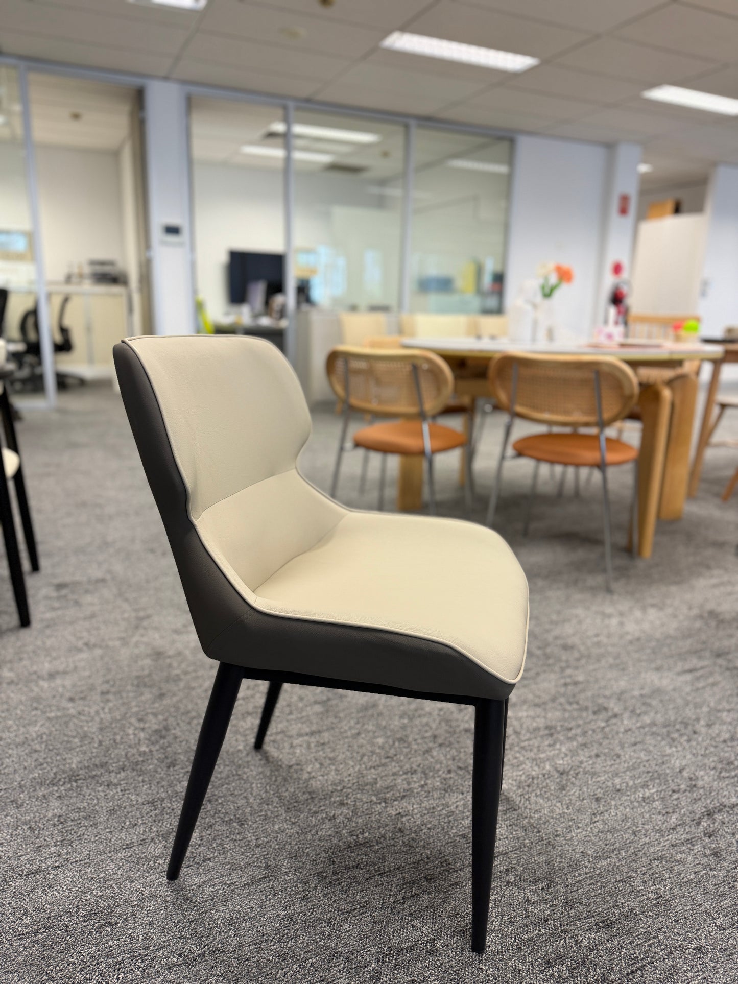 Pre Sale Gray Soft Pack Butterfly Dining Chair