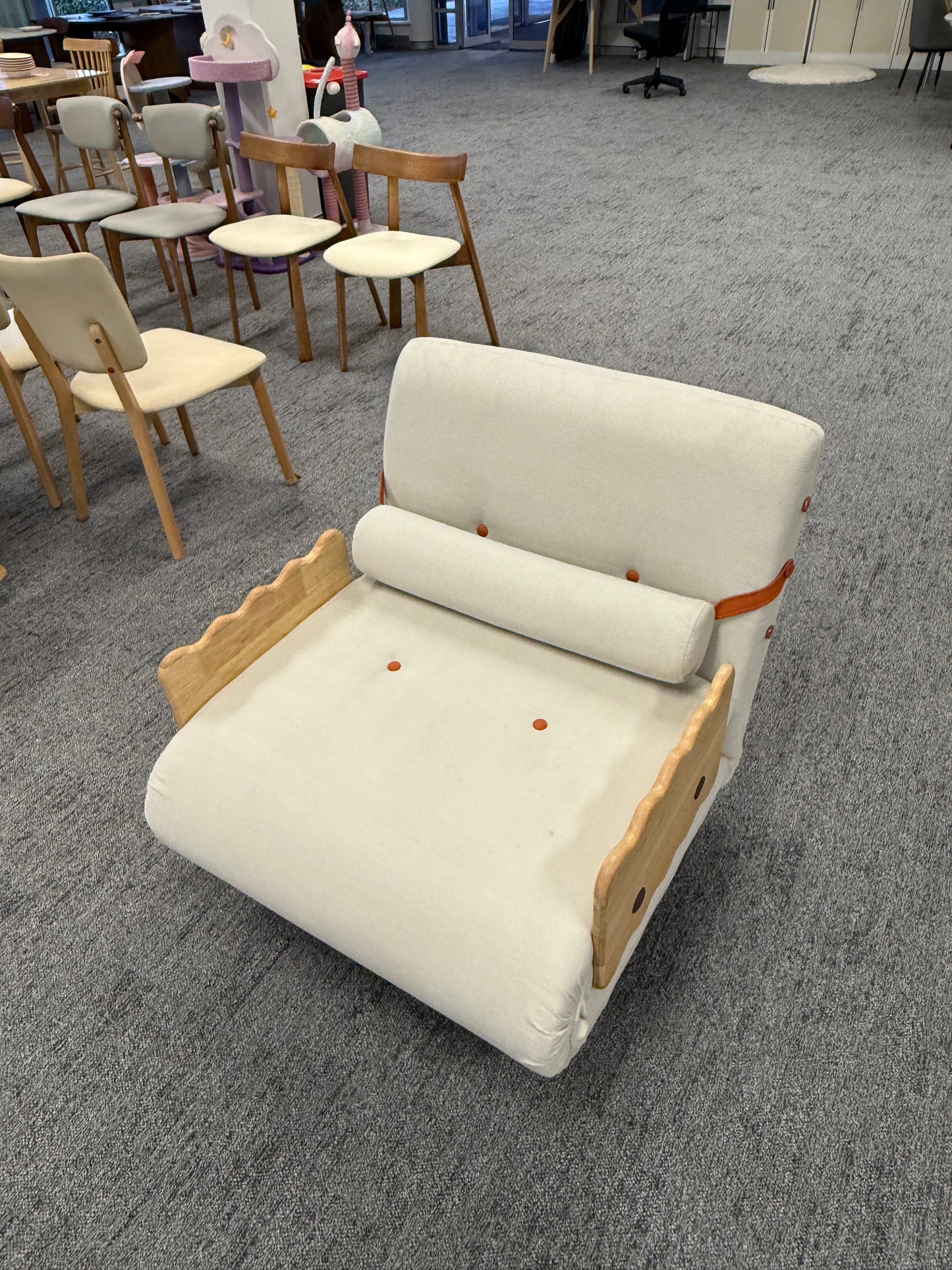 White/Wooden Frame/Lounge Chair