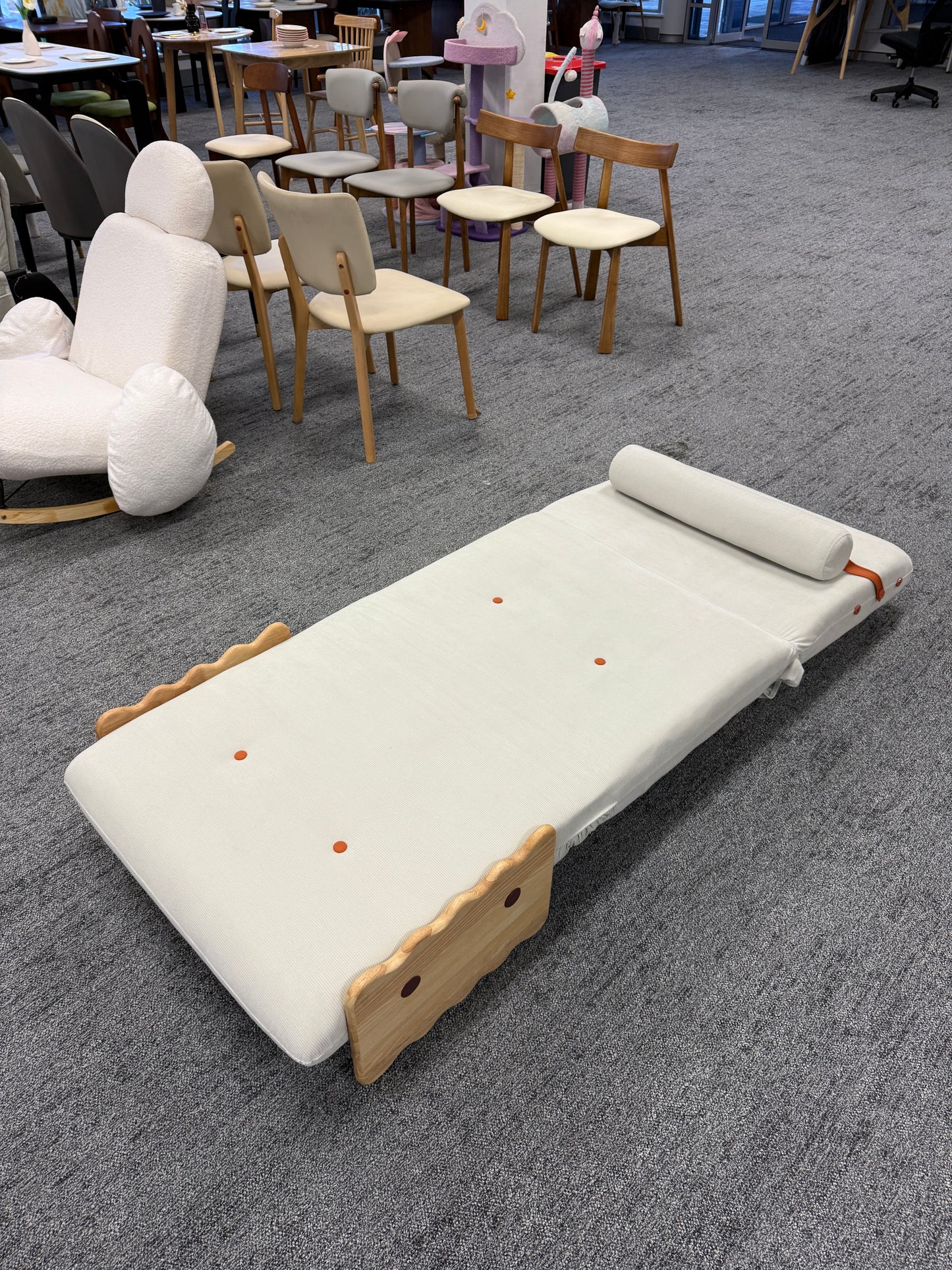 White/Wooden Frame/Lounge Chair