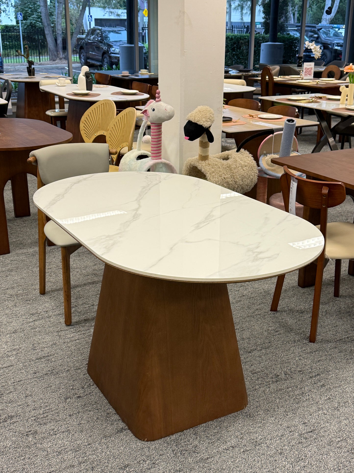 Rock Board Double End Round Dining Table