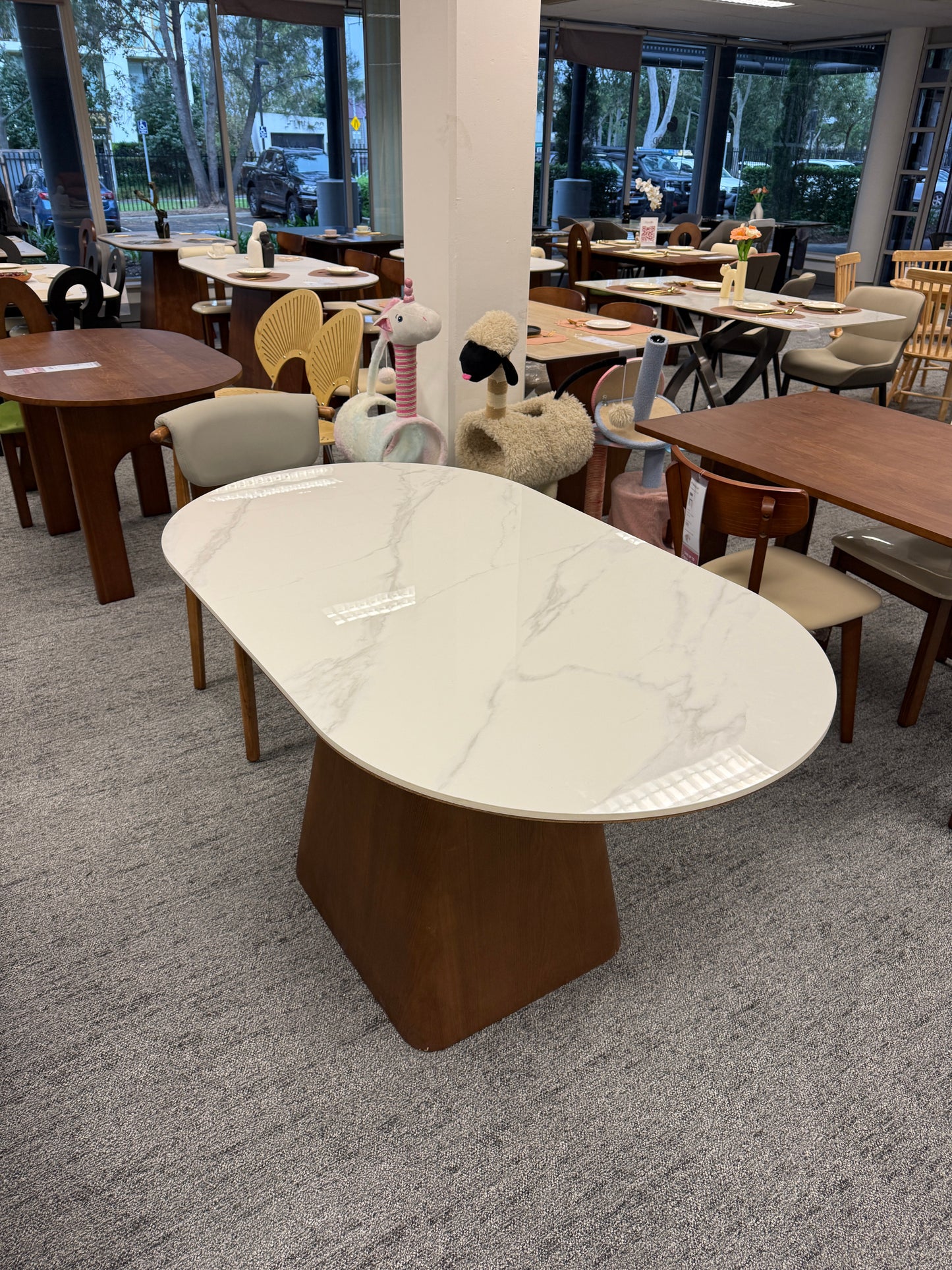 Rock Board Double End Round Dining Table