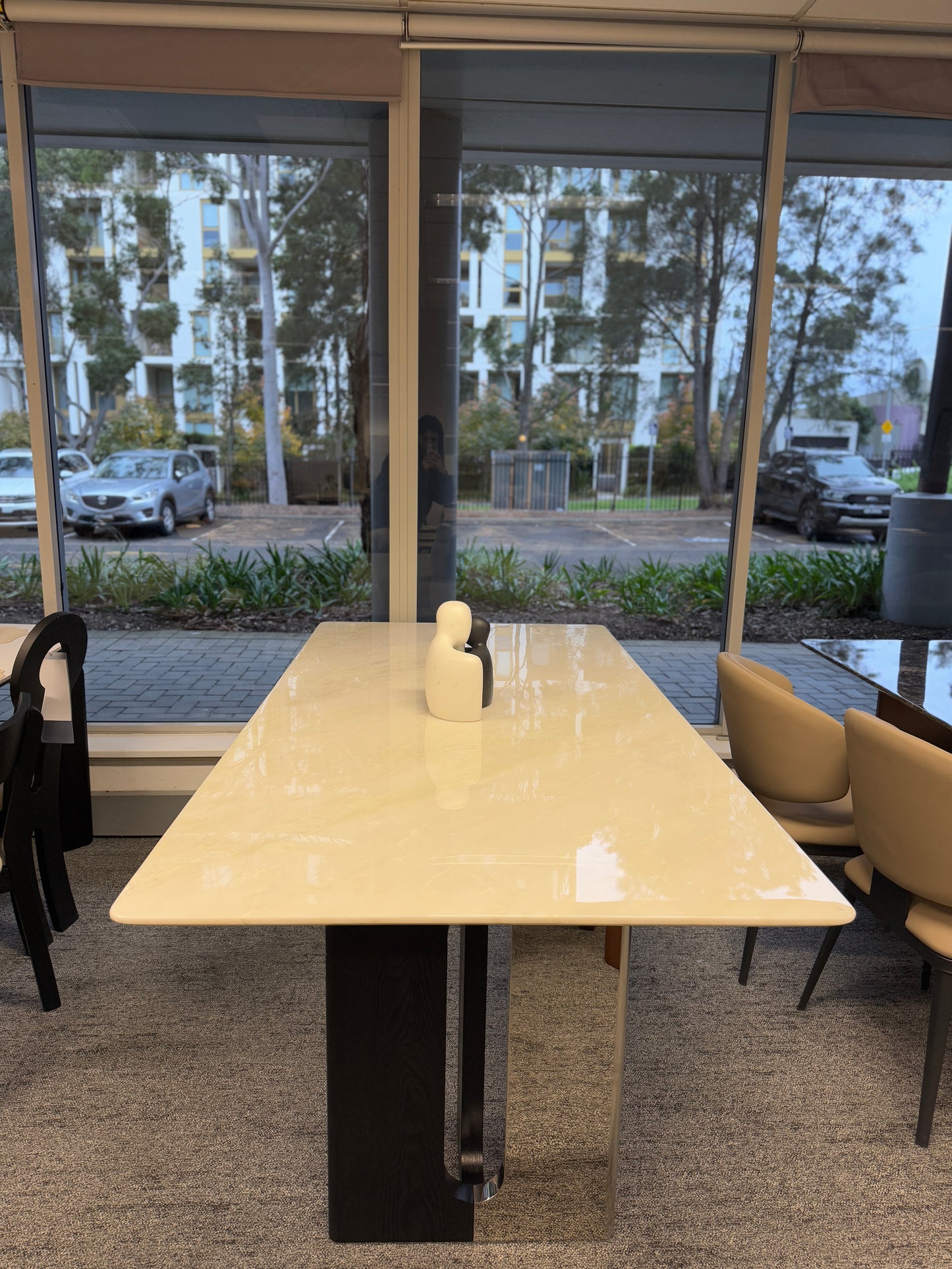 Luxury White Jade Stone V-Shaped Carbon Steel Leg Dining Table/160/180/200