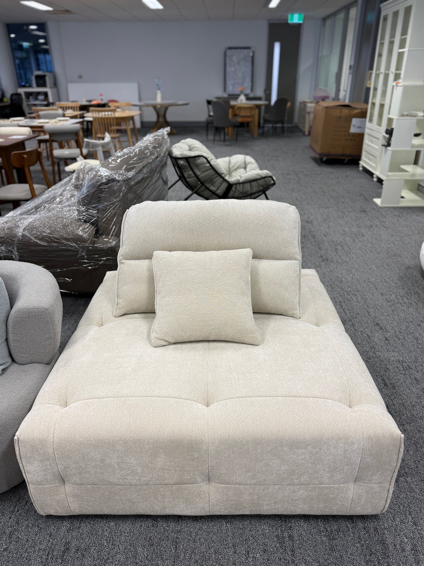 Modern Chenille Velvet Fabric Sofa