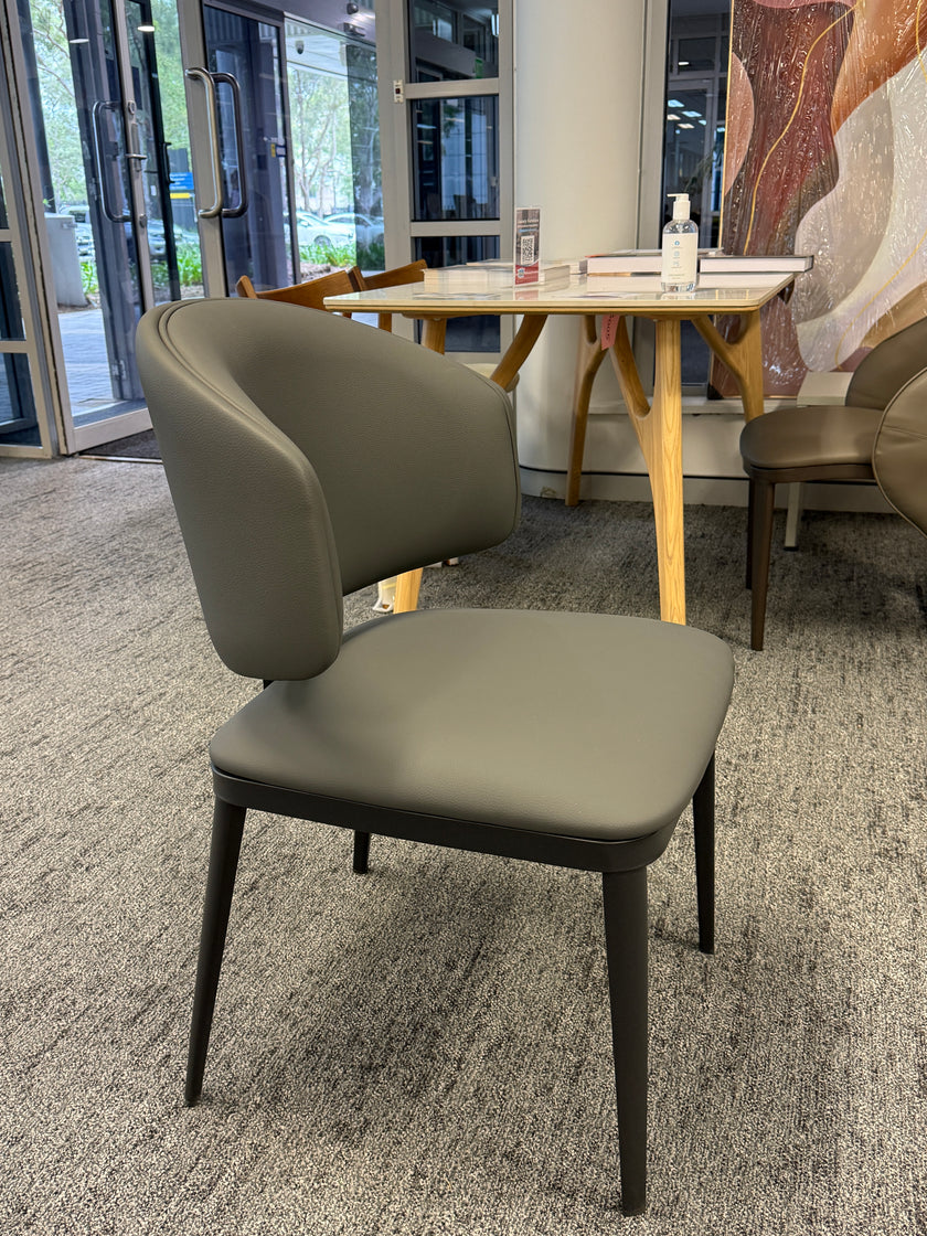Soft Package / Peninsula Dining Chair