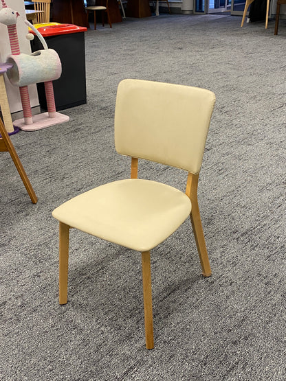 Pre Sale Light Wood Beige PU Cushion Apple Chair
