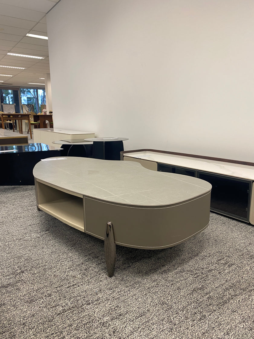 Gray Saddle Leather/Irregular Rock Plate/Coffee Table