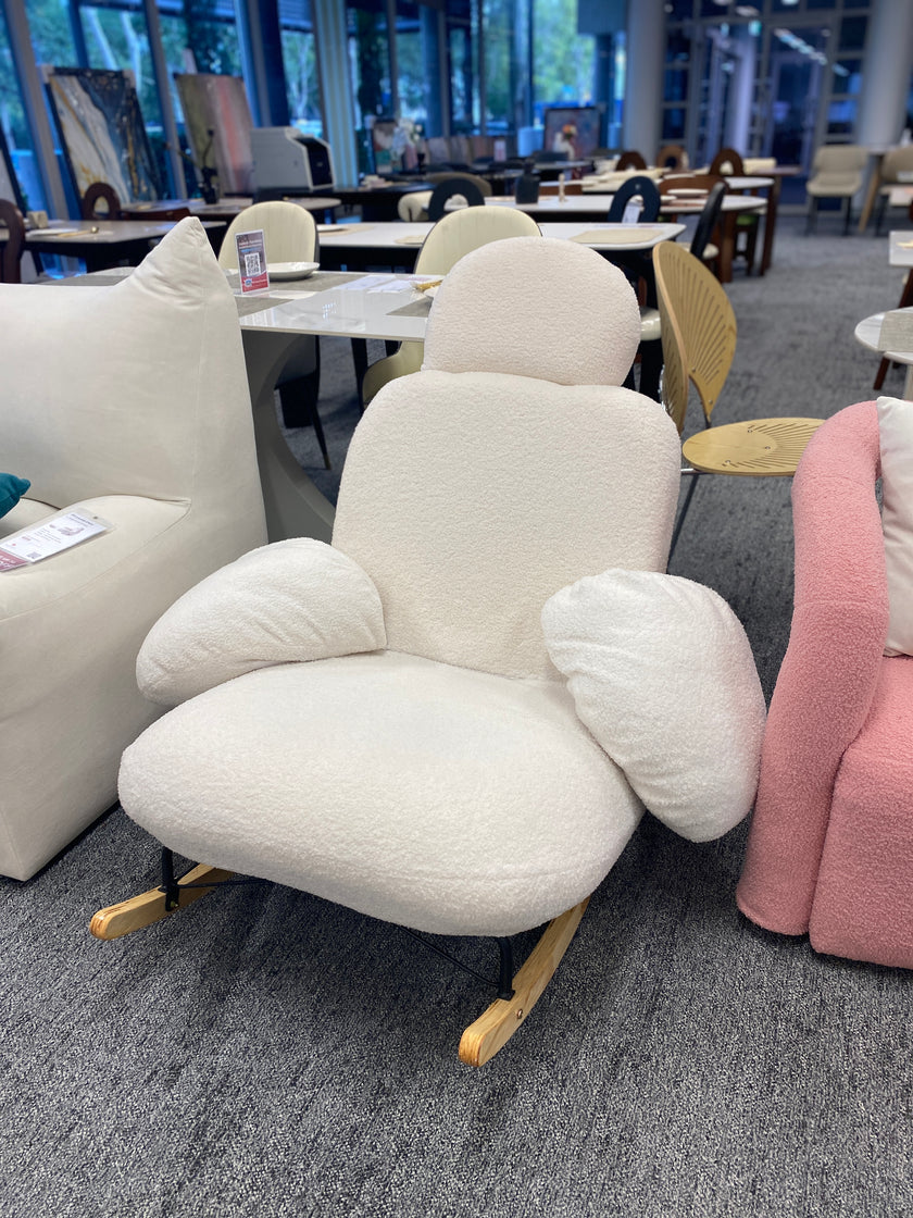 White Lounge Chair/Footrest