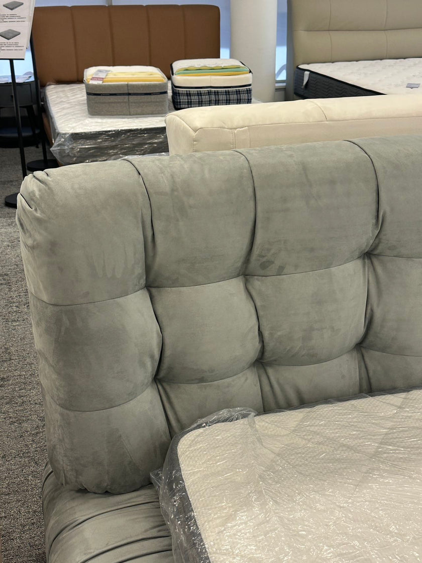 Light Gray Brushed Solid Wood Cloud Bed 153/183