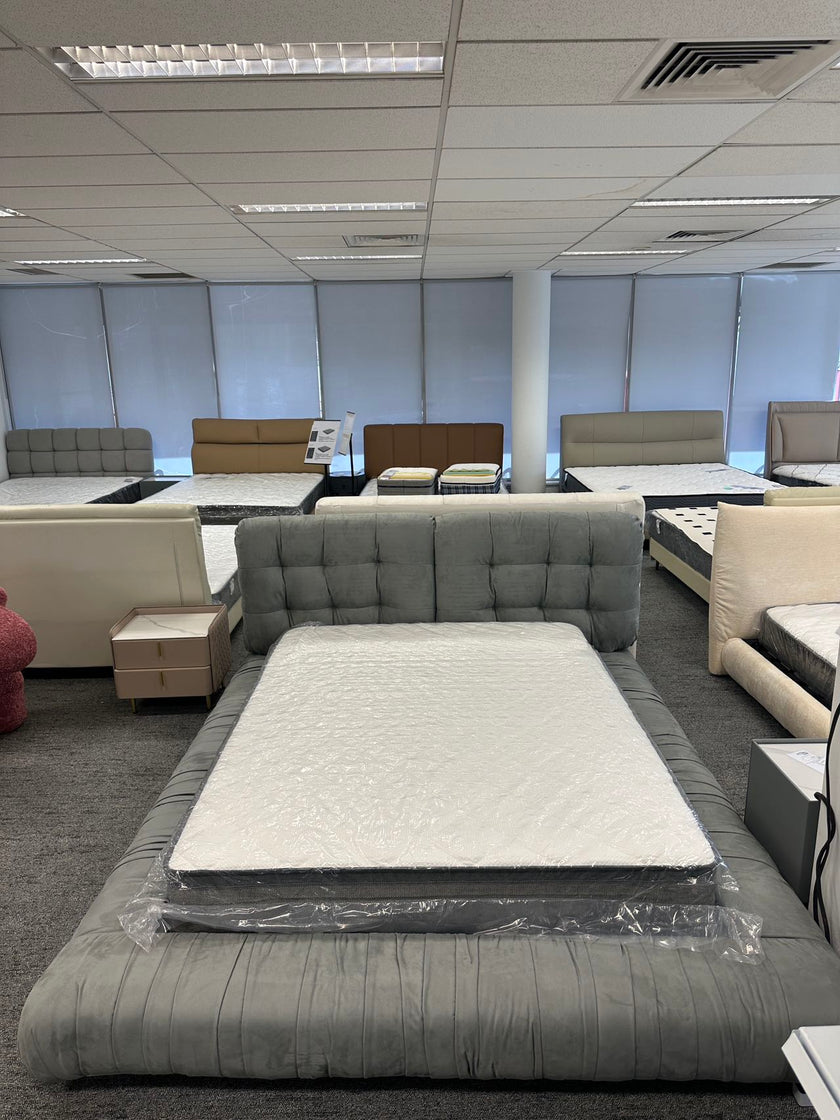 Light Gray Brushed Solid Wood Cloud Bed 153/183