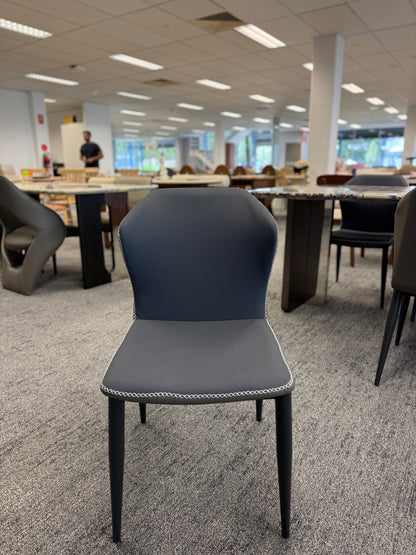 Checkered Soft Butterfly Dining Chair