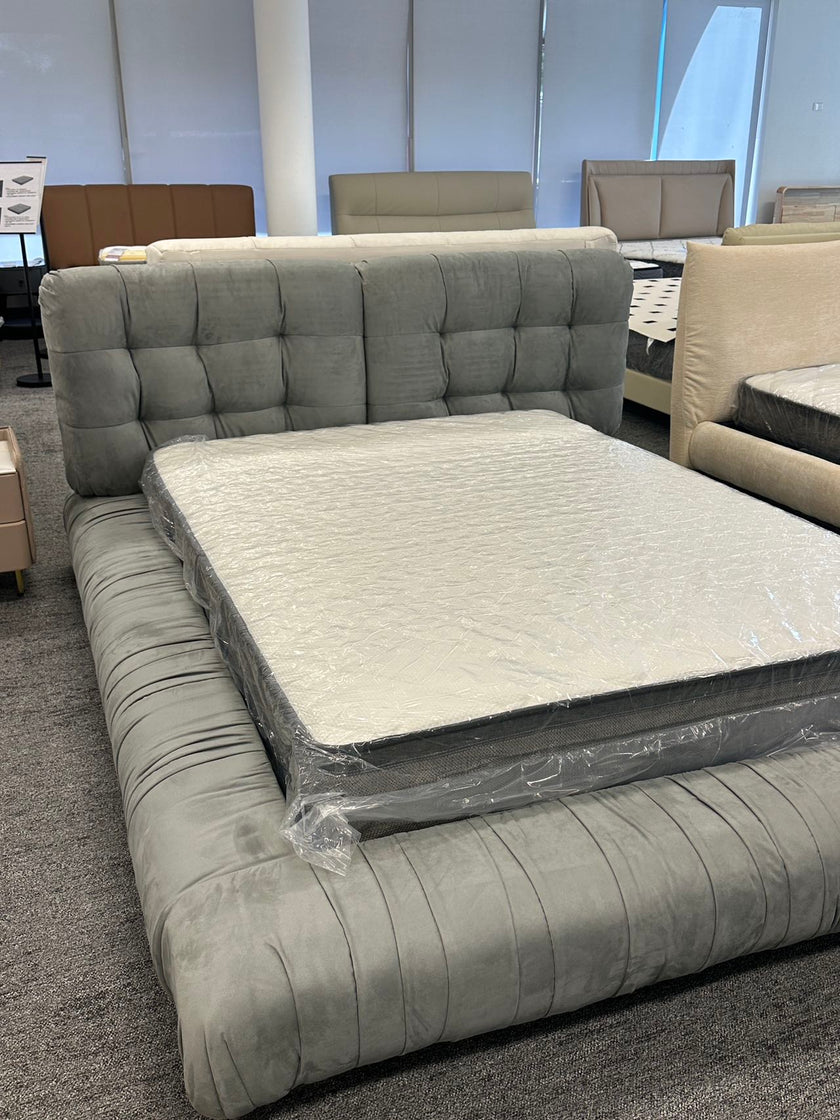 Light Gray Brushed Solid Wood Cloud Bed 153/183