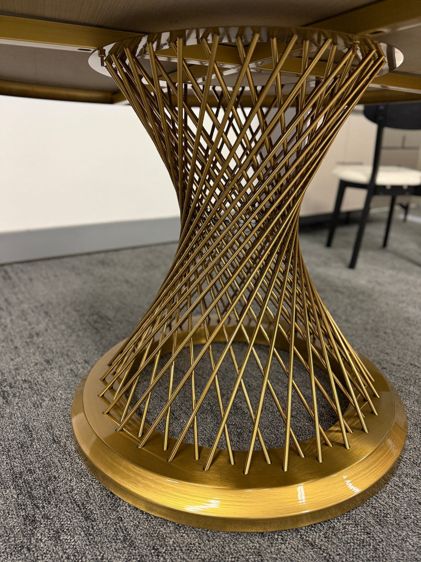 White Round Rock Plate Gold Base Dining Table