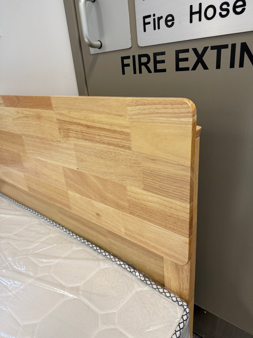 Simple Solid Wood Single Bed/135