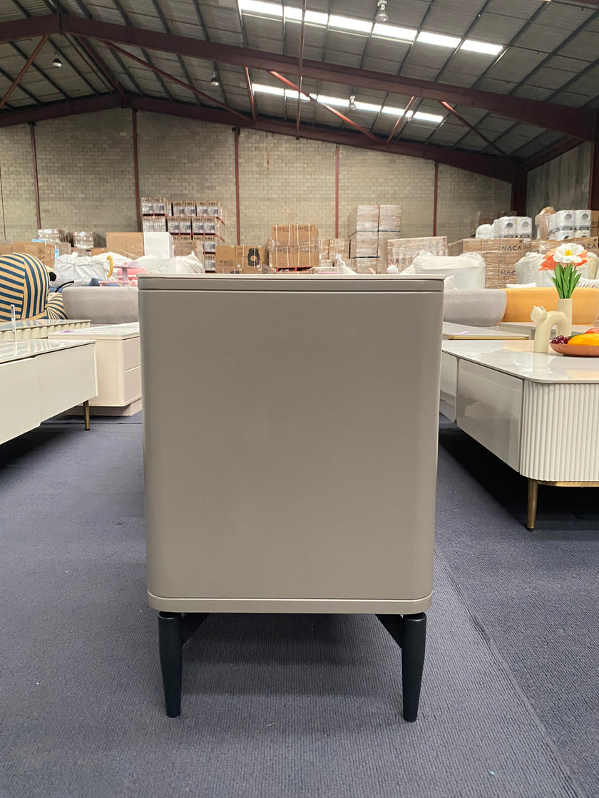 Gray & White/Fish Belly/White Rock Panel/Two Bucket Cabinet