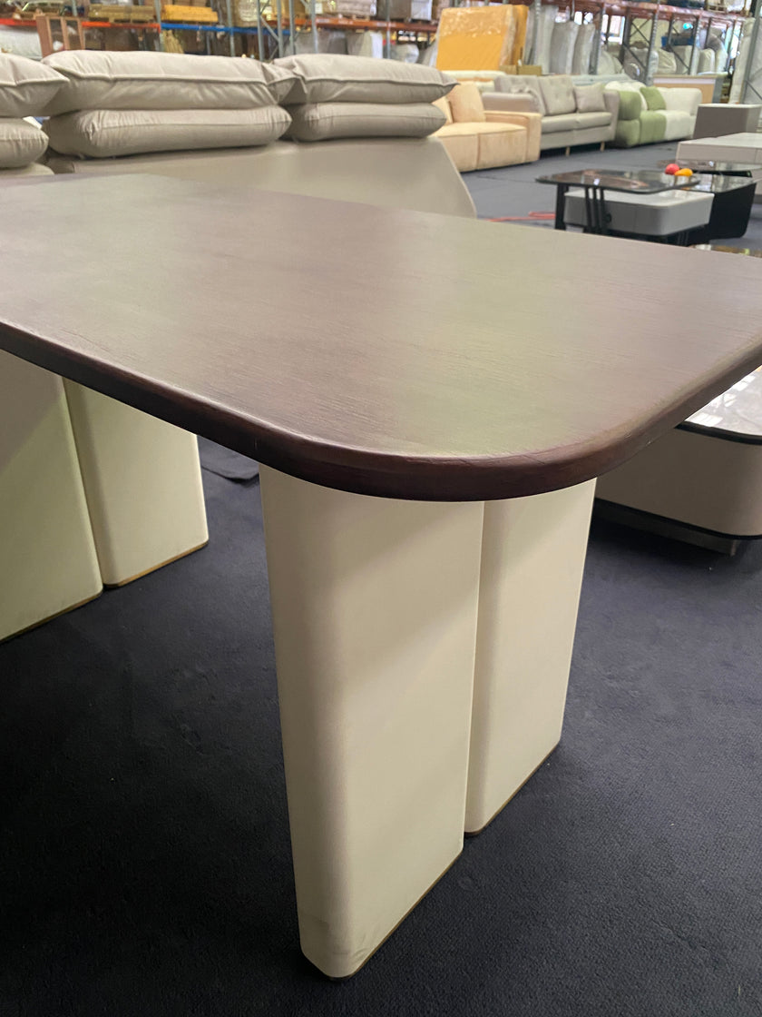 Walnut/Saddle Leather/Desk/160/180