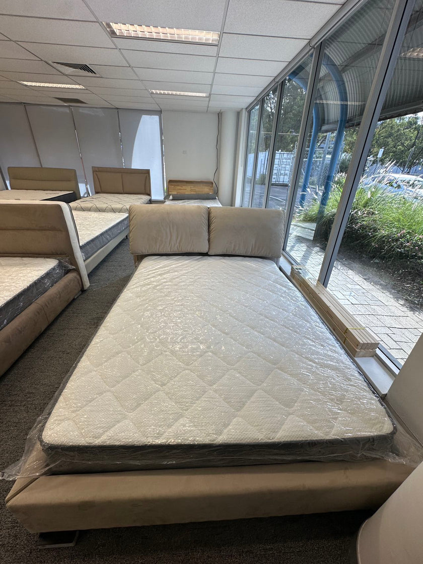 Brushed Solid Wood Elephant Ear Bed  153/183