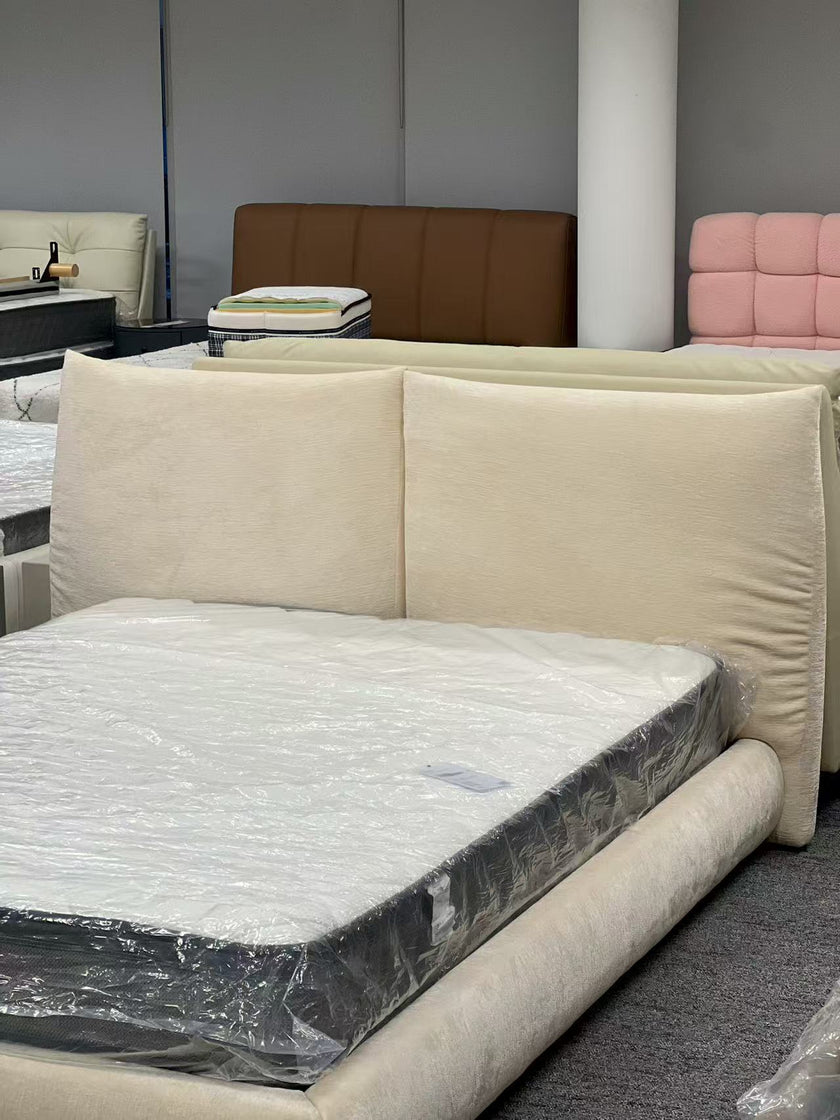 Chenille Solid Wood Petal Bed 153/183